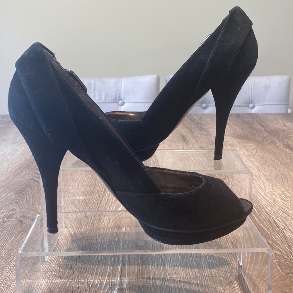 Guess 4.5 inch high heels black suede Style: GWBUKALA